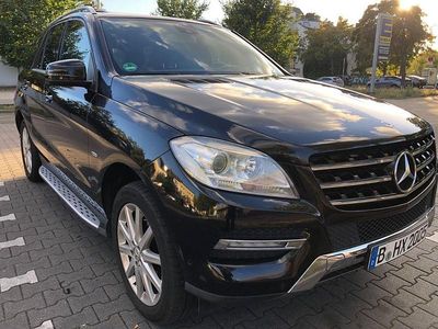 Gebraucht Mercedes ML250 204 PS (150 kW) 2013 Schwarz SUV