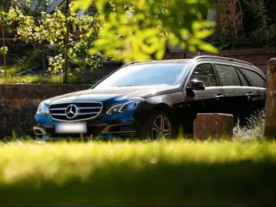 Gebraucht Mercedes E350 Avantgarde 252 PS (185 kW) 2014 Schwarz Limousine