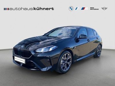 Saphirschwarz metallic Gebraucht 2025 BMW 118 M Sport Kleinwagen | 38.445 € (Teuer)