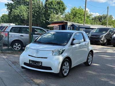 Toyota iQ