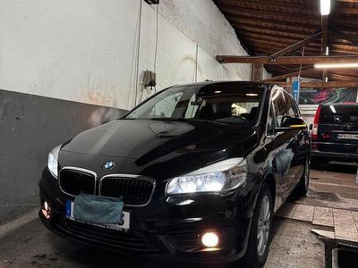 BMW 216