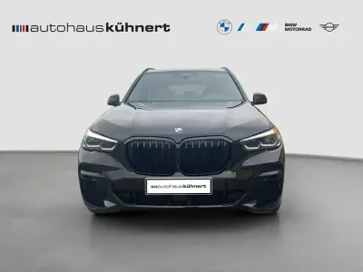 Gebraucht BMW X5 M Sport 286 PS (210 kW) 2023 Black sapphire metallic SUV
