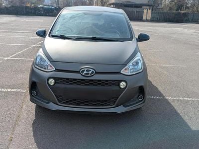 Gebraucht Hyundai i10 87 PS (63 kW) 2019 Grau Kleinwagen
