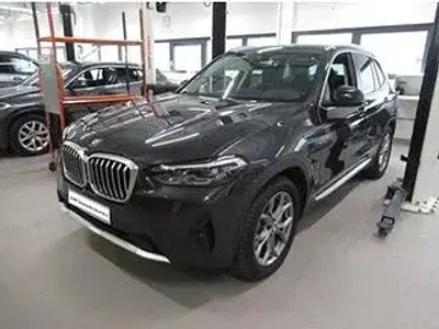 Gebraucht BMW X3 Sport Line 184 PS (135 kW) 2022 Grau SUV