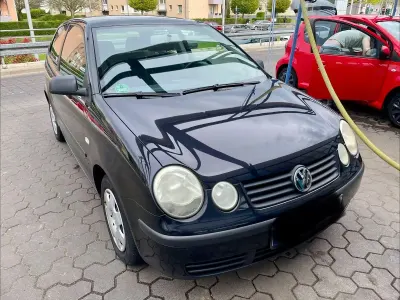 Gebraucht VW Polo Comfortline 75 PS (55 kW) 2003 Schwarz Limousine