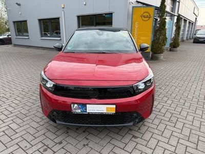 Rot Gebraucht 2024 Opel Corsa Limousine | 15.990 € (Guter Preis)