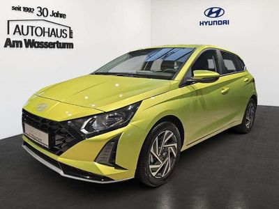 Lucid lime / met Neu 2026 Hyundai i20 Trend Kleinwagen | 22.999 € (Etwas zu teuer)