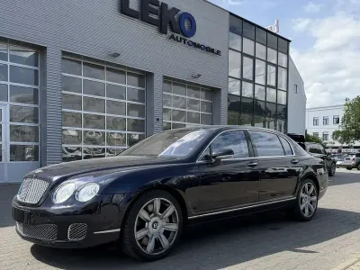 Gebraucht Bentley Continental Flying Spur 560 PS (411 kW) 2005 Blau Limousine