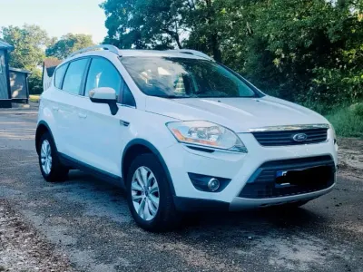 Gebraucht Ford Kuga 140 PS (102 kW) 2011 Weiß SUV
