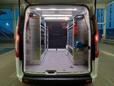 Gebraucht Ford Transit Custom 107 PS (78 kW) 2021 Frozen white Van
