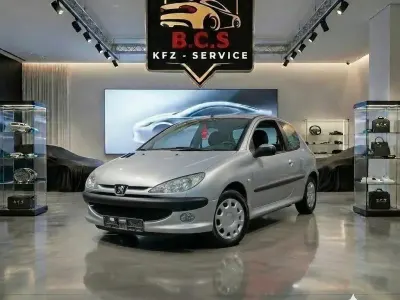 Gebraucht Peugeot 206 75 PS (55 kW) 2007 Silber Kleinwagen