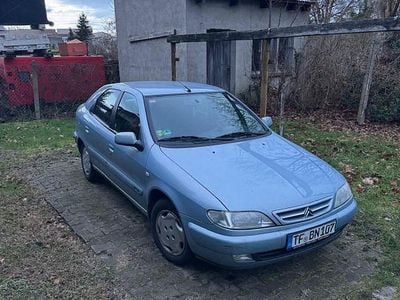 Blau Gebraucht 1999 Citroën Xsara Limousine | 1.200 € (Fairer Preis)
