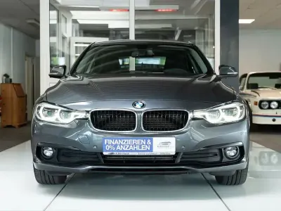 Gebraucht BMW 320 Advantage 190 PS (139 kW) 2017 Grau Limousine