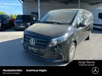 Gebraucht Mercedes Vito 163 PS (119 kW) 2025 Obsidianschwarz (metallic) Van