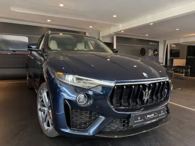 Gebraucht Maserati Levante 349 PS (256 kW) 2021 Blau SUV