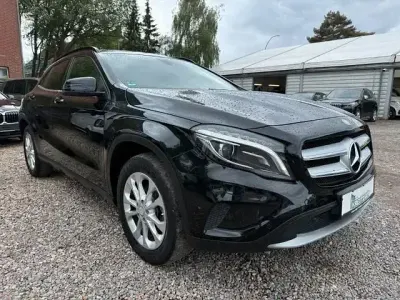 Gebraucht Mercedes GLA200 136 PS (100 kW) 2016 Schwarz SUV