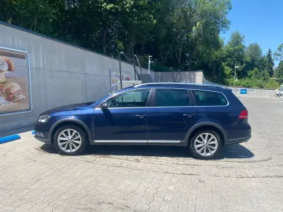 Gebraucht VW Passat 170 PS (125 kW) 2012 Blau Kombi