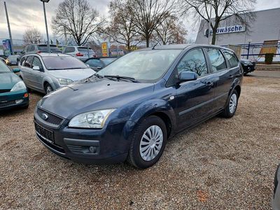 Grau Gebraucht 2007 Ford Focus Kombi | 2.850 € (Etwas zu teuer)