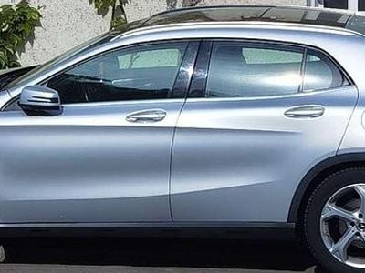 Second-hand Mercedes GLA180 122 CP (89 kW) 2018 Argintiu SUV