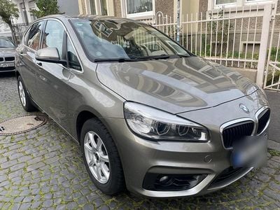 Gebraucht BMW 218 Advantage 136 PS (100 kW) 2015 Braun Kombi