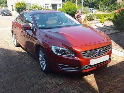 Rot Gebraucht 2015 Volvo S60 Limousine | 11.500 €