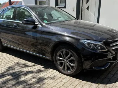 Gebraucht Mercedes C200 184 PS (135 kW) 2017 Schwarz Limousine
