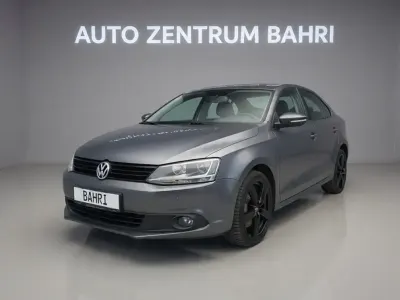 Gebraucht VW Jetta Trendline 105 PS (77 kW) 2011 Grau Limousine