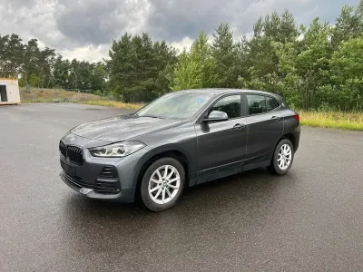 Gebraucht BMW X2 Advantage 140 PS (102 kW) 2021 Grau SUV