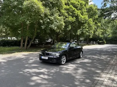 Gebraucht BMW 118 Cabriolet Sport Line 143 PS (105 kW) 2009 Schwarz Cabrio
