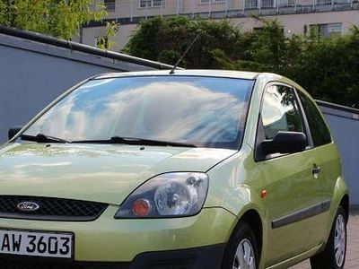 Gebraucht Ford Fiesta 60 PS (44 kW) 2006 Gelb Kleinwagen