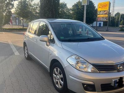 Brugt Nissan Tiida 124 HK (91 kW) 2008 Grå Hatchback