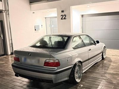 Gebraucht BMW 328 M Sport 193 PS (141 kW) 1996 Silber Coupé