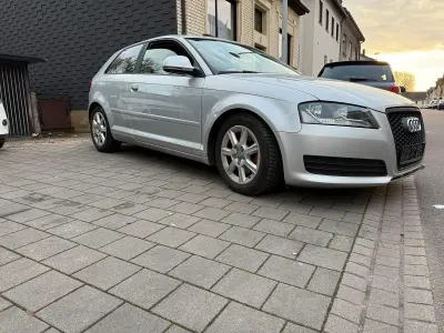Usata Audi A3 Comfort 160 CV (117 kW) 2009 Argento Utilitaria