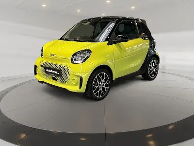 Gebraucht Smart ForTwo Electric Drive Pulse 60 kW (82 PS) 2021 Bodypanels in lime green Cabrio
