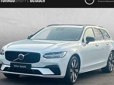 Neu Volvo V90 Ultra 350 PS (257 kW) 2025 Weiß Kombi