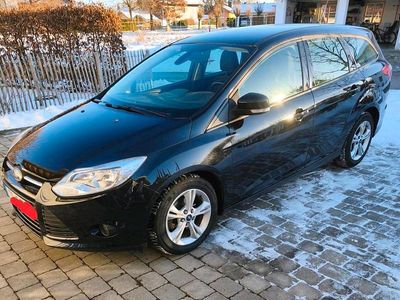 Schwarz Gebraucht 2014 Ford Focus Kombi | 3.650 € (Superpreis)