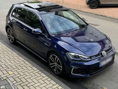 Gebraucht VW Golf VII GTE 204 PS (150 kW) 2017 Blau Limousine