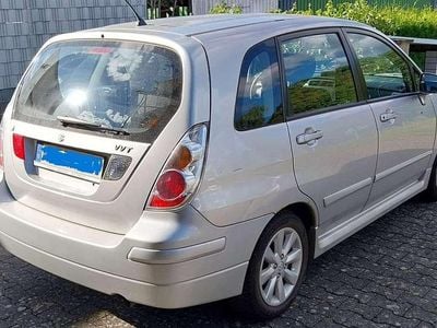 Suzuki Liana