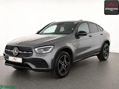 Gebraucht Mercedes GLC300e AMG 320 PS (235 kW) 2021 Selenitgrau Coupé