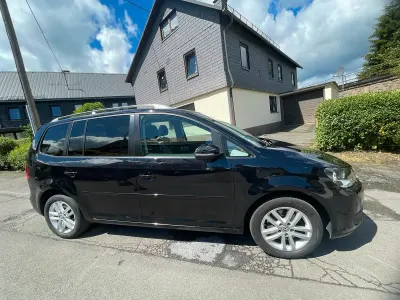 Gebraucht VW Touran 140 PS (102 kW) 2012 Schwarz Van / Kleinbus