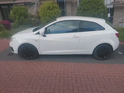 Gebraucht Seat Ibiza SC Style 86 PS (63 kW) 2009 Weiß Kleinwagen