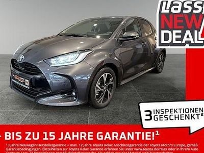 Neu Toyota Yaris Hybrid 116 PS (85 kW) 2025 Grau Limousine