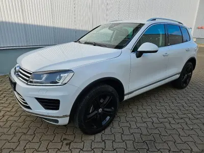 Gebraucht VW Touareg Edition 262 PS (192 kW) 2018 Weiß SUV