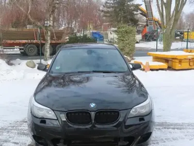 Gebraucht BMW 525 M Sport 197 PS (144 kW) 2009 Schwarz Limousine