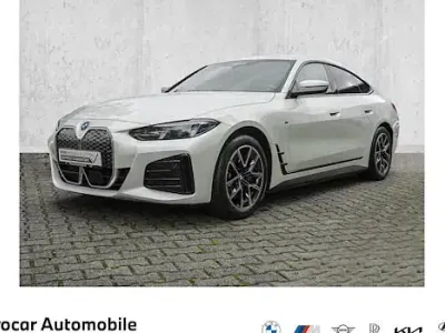 Gebraucht BMW i4 Sport Line 250 kW (340 PS) 2025 Weiß Limousine
