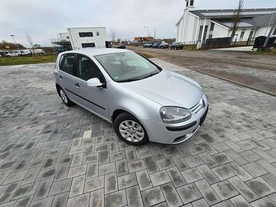 Gebraucht VW Golf IV Comfortline 116 PS (85 kW) 2003 Reflexsilber metallic Kleinwagen