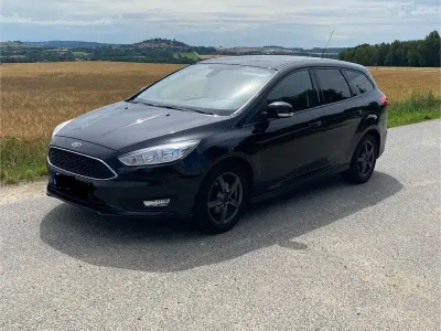 Gebraucht Ford Focus 125 PS (91 kW) 2015 Schwarz Limousine