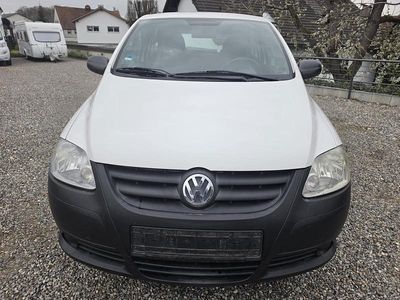 Gebraucht VW Fox 54 PS (39 kW) 2010 Weiß Kleinwagen