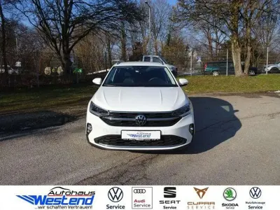 Gebraucht VW Taigo Style 116 PS (85 kW) 2025 Pure white (weiß) SUV
