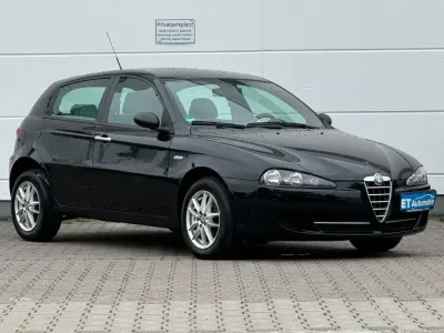 Gebraucht Alfa Romeo 147 105 PS (77 kW) 2009 Schwarz Kleinwagen